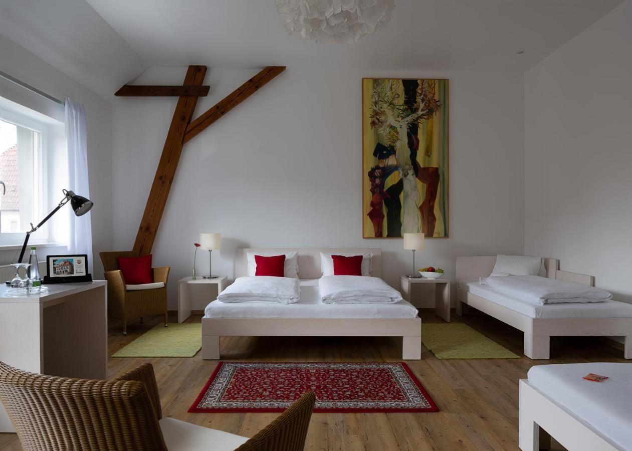 Hotel Gasthof Zum Storch Шлюссельфельд Екстер'єр фото